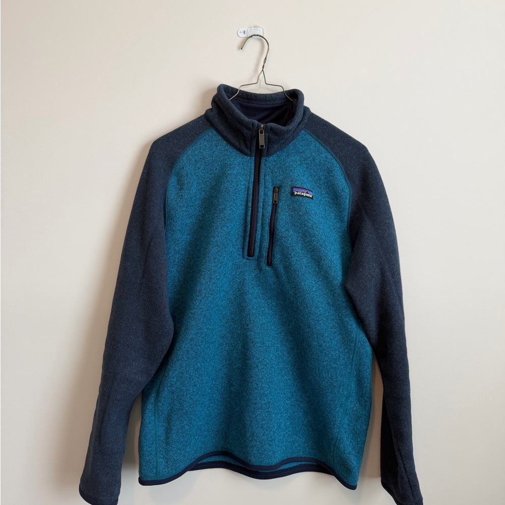 Patagonia Teal and Navy Fleece Jacket